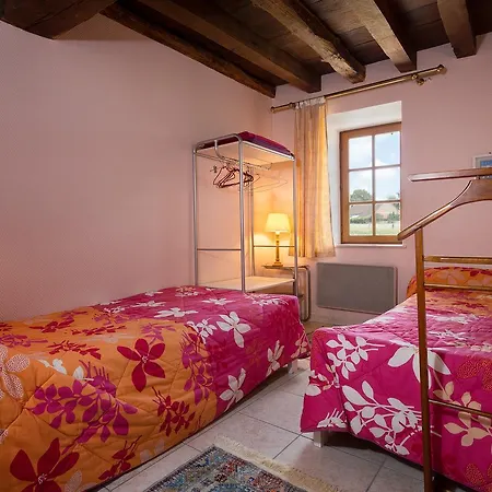 Du Lieu Sorbier Holiday home *