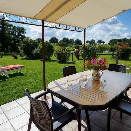 Du Lieu Sorbier Holiday home *